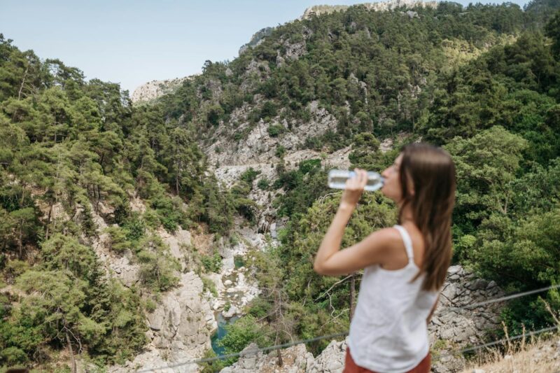 12 Signs of Dehydration and Heat Stroke to Watch For