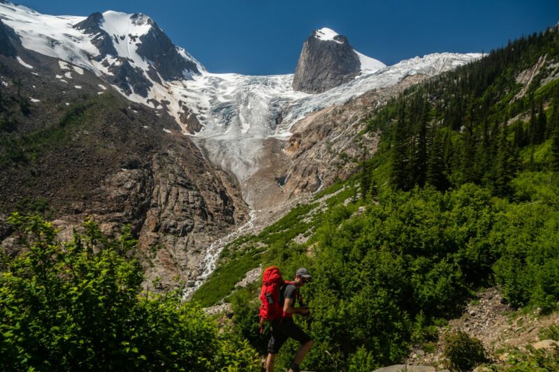Trail Etiquette 101: Dos and Don’ts on America’s Famous Paths