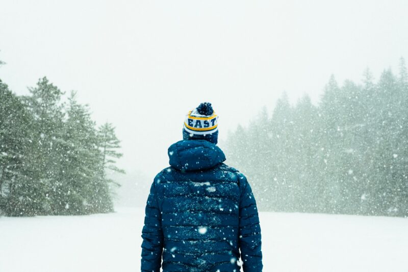 How to Stay Warm and Dry on Cold Weather Hikes