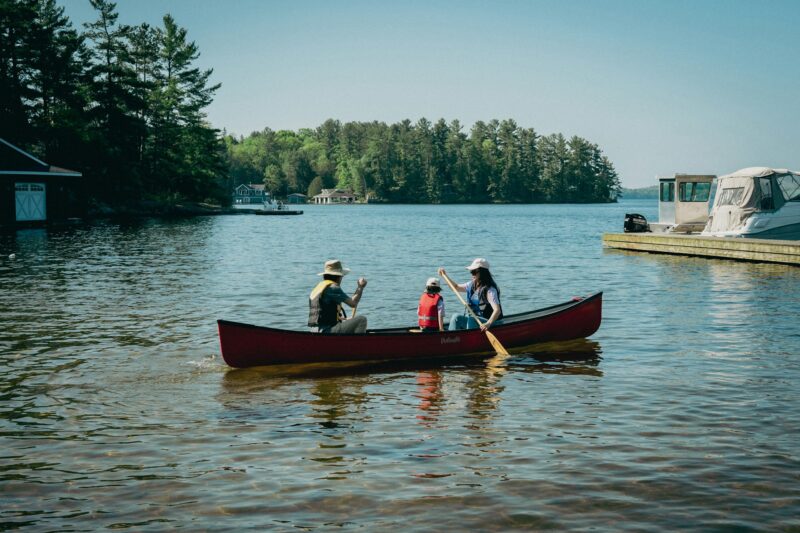 What to Pack for a Perfect Weekend by the Lake